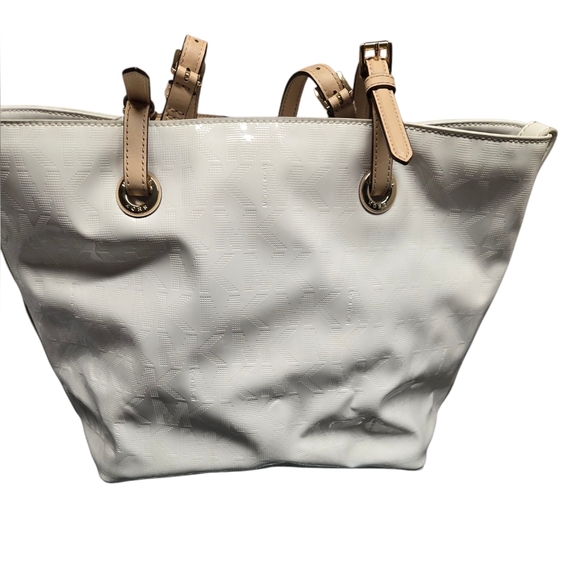 Michael Kors White Large Tote Purse - Picture 3 of 8
